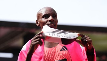 História je prepísaná. Sawe v Londýne zabehol maratón prvýkrát pod 2 hodiny