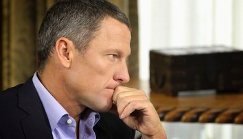 Lance Armstrong sa priznal, kedy prvýkrát užil doping. Zoberú mu ďalšie tituly?