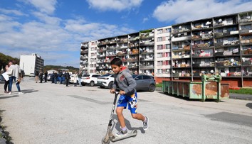 Na Luníku IX si prvá rodina stavia dom svojpomocne. O projekt majú záujem aj ďalší