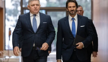 Veľké nákupy u ministra Kaliňáka: Vrtuľníky za 150 miliónov aj lietadlá za 46 miliónov eur