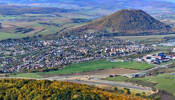 Slovenské mesto ide úplne proti trendu. Väčšinu trápi úbytok obyvateľov, ku nim sa hrnú mladí