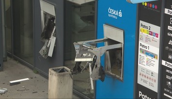 Vyhadzovali bankomaty do vzduchu: Skupina zadržaná v Česku mohla vyčíňať aj na Slovensku