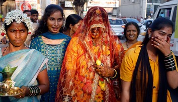 Žena sa vydala za dvoch bratov. Korene tradície v indickom štáte siahajú stovky rokov do minulosti