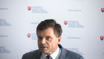 Plavčanove eurofondy smerovali k firmám v pozadí Smeru, SNS, Mostu aj Bonaparte