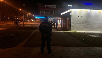 Brutálny útok na západe Slovenska: Skupina mladistvých napadla chlapca teleskopickou tyčou