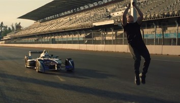 Skok smrti: Pri tomto kaskadérskom kúsku tuhne krv v žilách