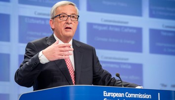 J. C. Juncker: Odchod Talianska z eurozóny nehrozí, krajina samovraždu nespácha