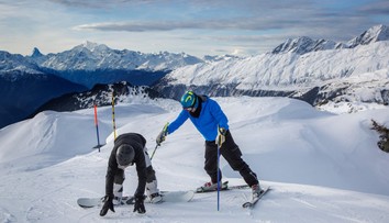 Nové pravidlá na slovenských svahoch. Povinná prilba sa dotkne tisícov lyžiarov