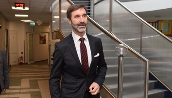 Vojenská pomoc Ukrajine od slovenských a českých firiem bude pokračovať, povedal šéf MZV Blanár