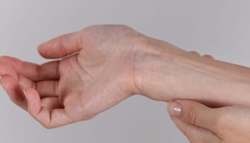 Všimli ste si čiary na svojom zápästí? Prezradia vám viac, než si myslíte