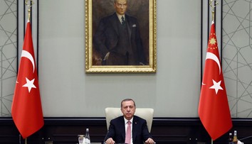 Erdogan chce dostať armádu aj tajnú službu pod svoju kontrolu