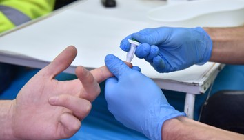 Verejnosť sa môže otestovať na vírusové ochorenia v 11 slovenských mestách