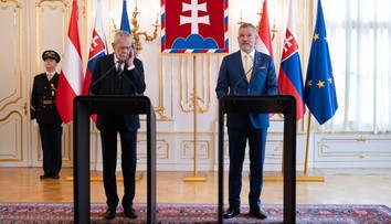Prezident Pellegrini sa stretol s rakúskym náprotivkom