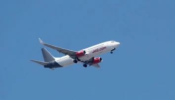 Pilot dostal počas letu infarkt. Na palube vypukla panika