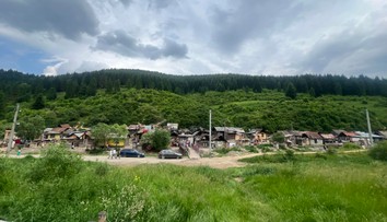 Na východe je nestabilný svah. Presťahovať sa musí všetkých 550 ľudí, varujú geológovia (FOTO)