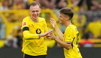 Nováčik sa v Bundeslige lepšie predstaviť nemohol. Lipsko s Dortmundom naplnili papierové predpoklady