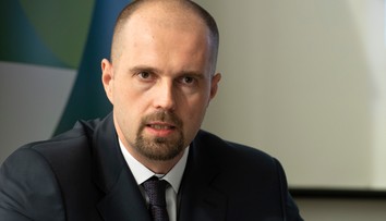 Korupcia v štátnych lesoch: Bývalý obchodný riaditeľ si mal brať 13 percent z faktúry