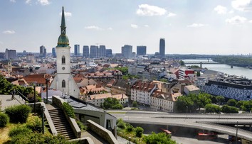 Počet obyvateľov Slovenska klesol tretí rok po sebe. Rozhodla kriticky nízka pôrodnosť