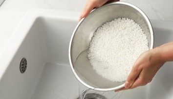 Má sa ryža preplachovať? Rozhoduje druh aj spôsob varenia