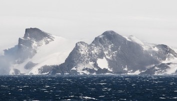 Zvláštne signály z Antarktídy popierajú zákony fyziky. Vedci sa snažia rozlúsknuť túto záhadu