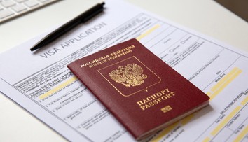 Európska únia sprísnila pravidlá udeľovania víz pre ruských občanov