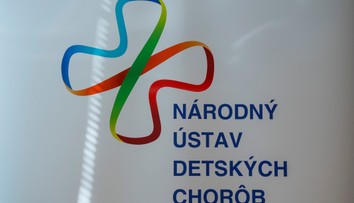 Obrovská rarita v Bratislave. Na svet prišli siamské dvojčatá