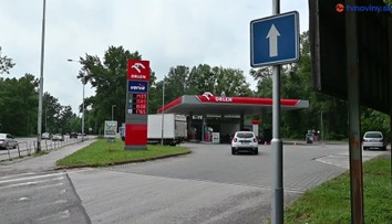 Obrovský trapas obľúbenej čerpacej stanice: Zámenu paliva priznali, až keď na internete pribúdali fotky pokazených áut