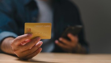 Podvodníci útočia čoraz sofistikovanejšie. Odborník radí, kedy spozornieť