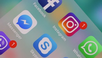 Neuveríte, ako často si v priemere kontrolujeme mobil. Mladých ho núti mať stále v rukách špecifický strach