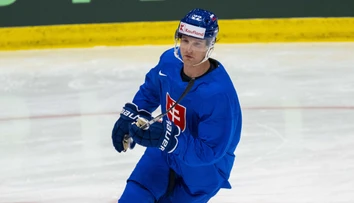 Veľká nepríjemnosť pre slovenskú reprezentáciu. Nešťastné zranenie vyradilo z hry mladého obrancu