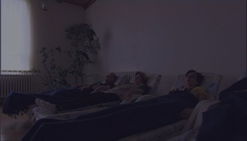 Netradičná terapia tmou: V úplnej temnote strávil 50 dní