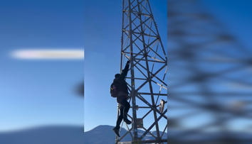 VIDEO: Hanebné správanie turistu v Tatrách? Znesvätil známe miesto. Ľudia sú pobúrení