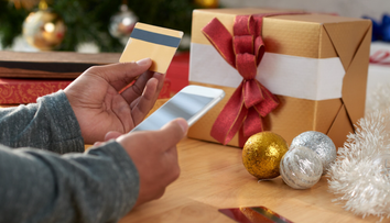 Vianočné úvery môžu byť pasca: Odborník vysvetľuje, čo Slováci najčastejšie robia zle