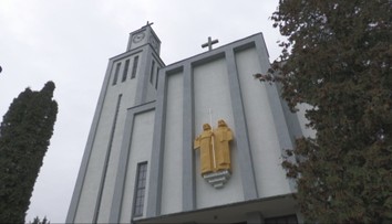 Zlodeji útočia počas omší: Kňaz káže v kostole, doma mu práve vykradnú faru a odnesú tisíce eur