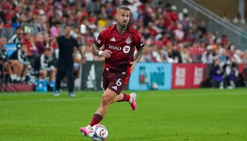 VIDEO: Bizarný vlastenec v MLS. Dlhoročný hráč Bundesligy poslal súpera do vedenia kurióznym spôsobom
