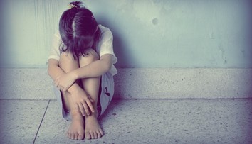 V Česku sa postaví pred súd sexuálny predátor. Zneužil 163 dievčat