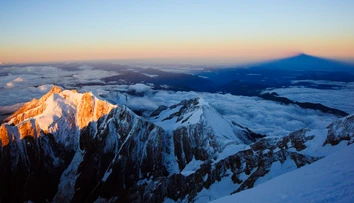 Dvaja Česi zahynuli pri výstupe na Mont Blanc. Tretí skončil v nemocnici