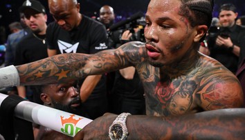 Boxerský šampión opäť v problémoch, skončil v putách