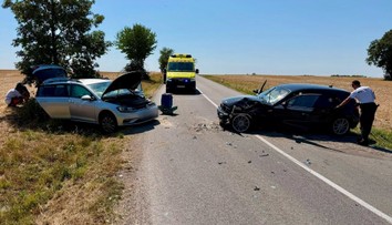Vážna nehoda pri Zlatých Moravciach. Zasahoval vrtuľník, medzi zranenými majú byť aj deti