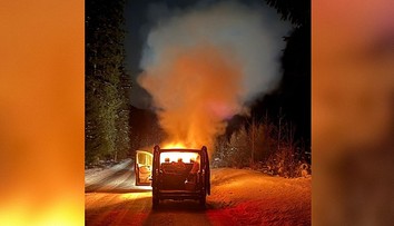 Stačil jediný skrat a dodávka zhorela do tla. Nikdy neotvárajte kapotu, varuje mechanik