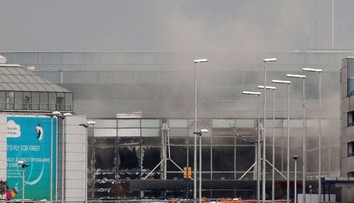 Styčný dôstojník bude verejne vypovedať o sledovaní útočníka z Bruselu