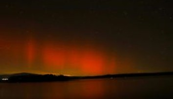 FOTO: Nočná obloha opäť hrala farbami. Nad Slovenskom sa objavila polárna žiara