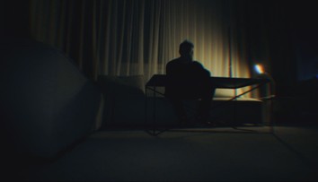 Šikana, trauma a myšlienky na smrť. Mladý Slovák (16) otvorene opisuje cestu k prijatiu samého seba