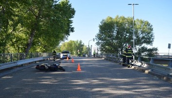 Šokujúca nehoda v Bratislave: Motorkár preletel zvodidlá a padal 12 metrov. Indície naznačujú desivý scenár