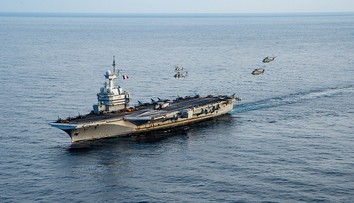 Francúzsko postaví „beštiu“, akú Európa ešte nevidela. Od najväčšej lietadlovej lode sveta ju bude deliť len pár metrov