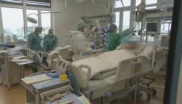 Covidoví pacienti ovládli nemocnicu v Martine. Pozrite si autentické zábery z oddelenia