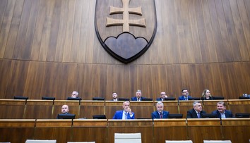 Opozícia varuje: Vstup do parlamentu môže byť pre politické strany ťažší