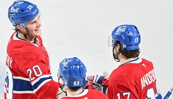 VIDEO: Juraj Slafkovský opäť dokázal svoju výnimočnosť. Pohotovou strelou rozhodol o výhre Montrealu