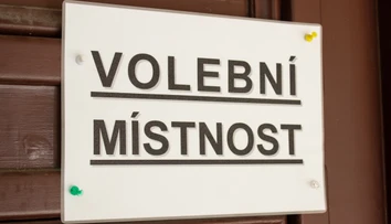 Miestnosti sú otvorené. V Česku sa začali komunálne a senátne voľby