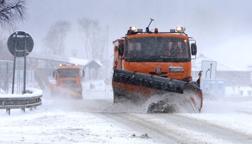 Môžete predbehnúť sypač? Pravidlá, ktoré by mal poznať každý vodič (+ FOTO)